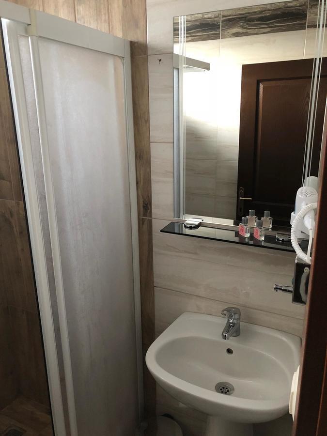 Gulistan Hotel Zara Ngoại thất bức ảnh